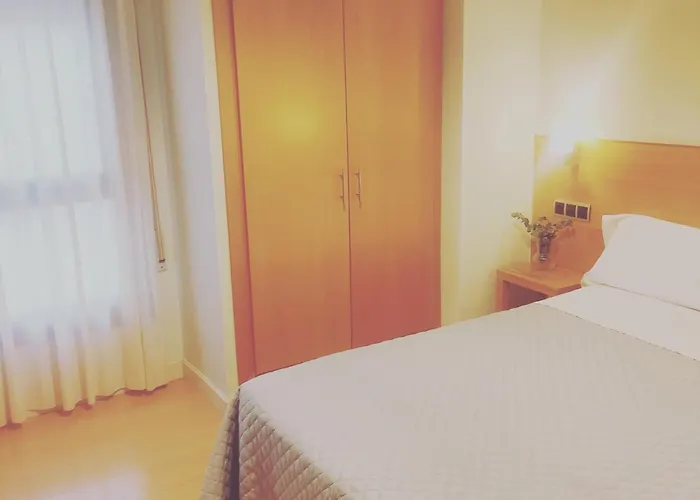 Mayor 71- El Hostalito 3* 엘부르고데오스마