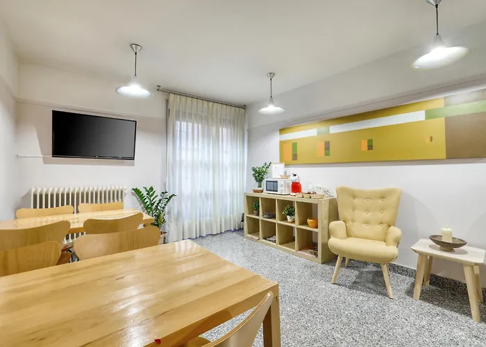 Mayor 71- El Hostalito 3* 엘부르고데오스마