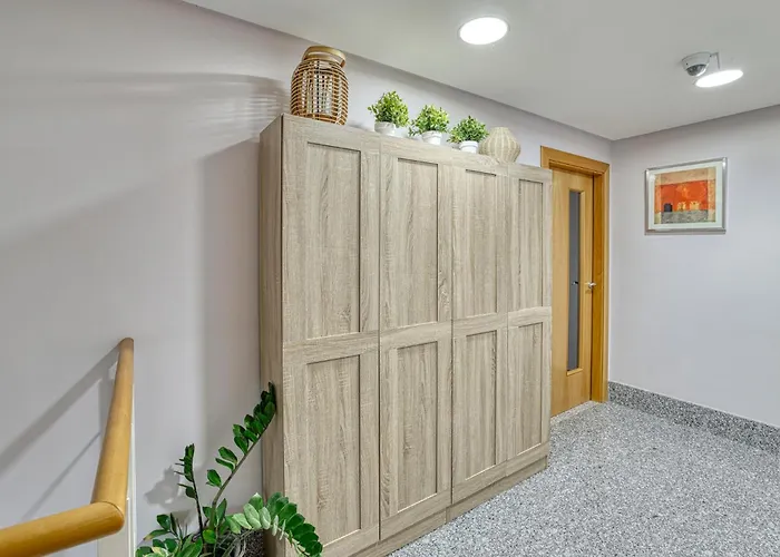 Mayor 71- El Hostalito 3* 엘부르고데오스마